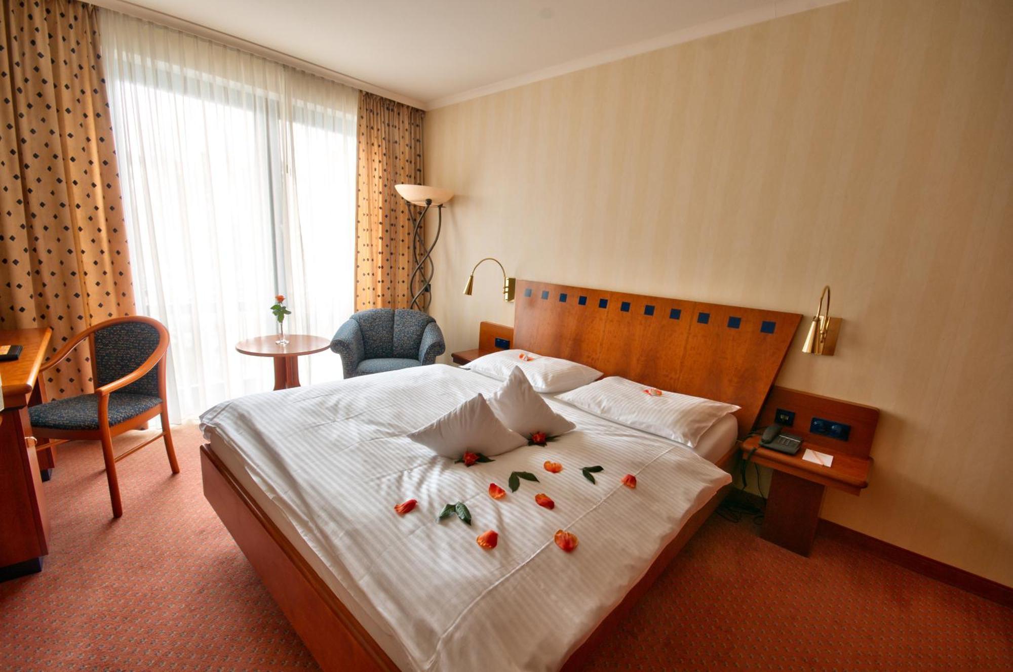 Vital Hotel Westfalen Therme Wellness Resort & Spa Bad Lippspringe Εξωτερικό φωτογραφία