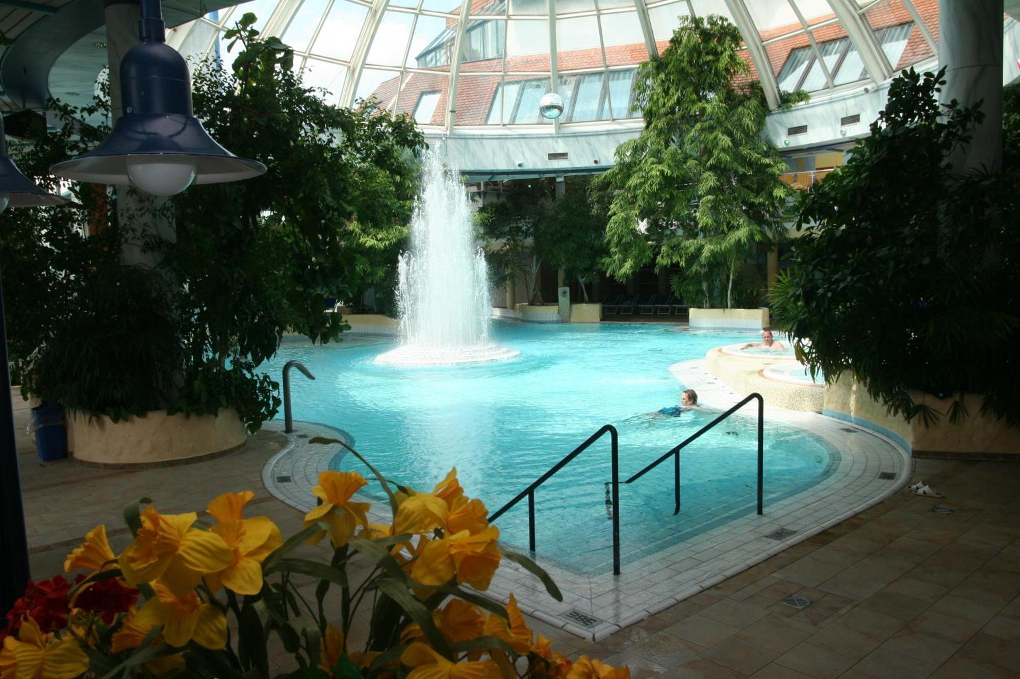 Vital Hotel Westfalen Therme Wellness Resort & Spa Bad Lippspringe Εξωτερικό φωτογραφία